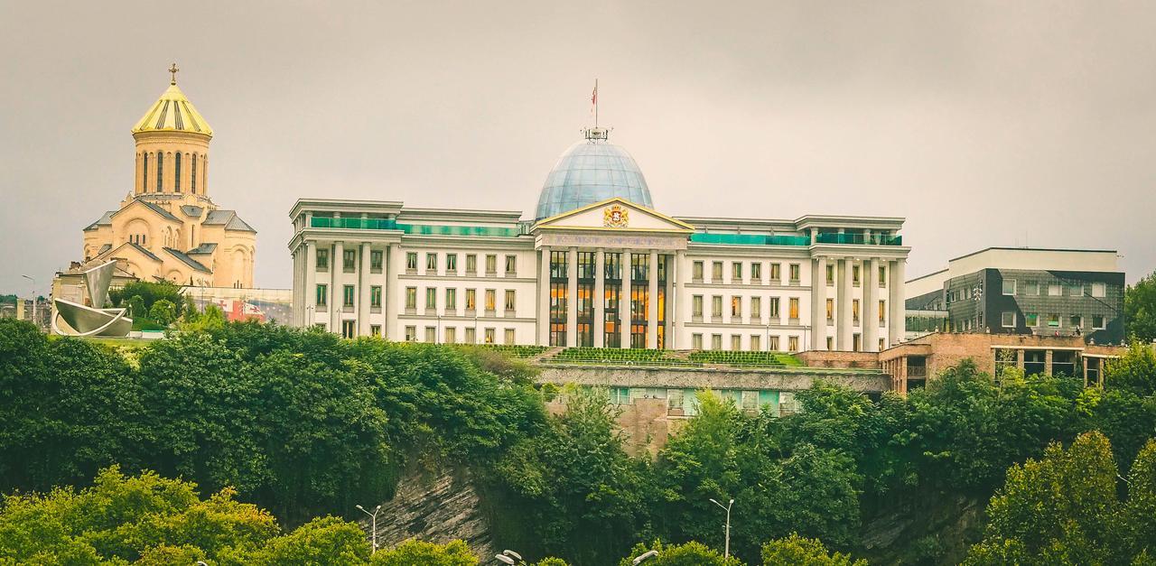 Hotel Opinion Tbilisi Exteriör bild